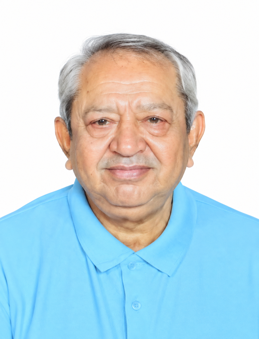 Mr. Suresh Ahuja, Founder